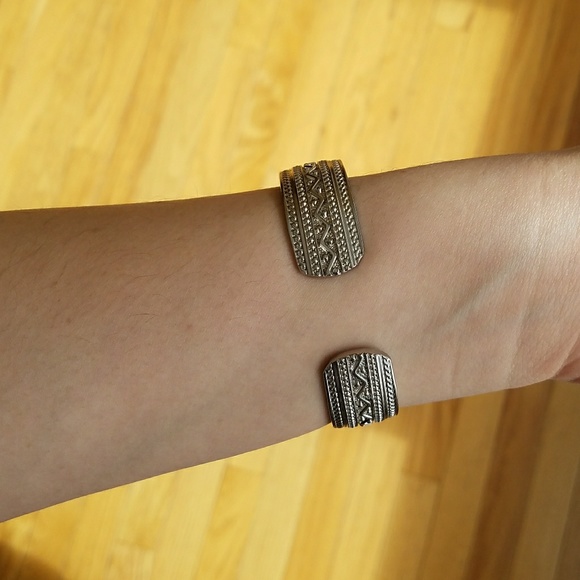 Silver Watch - Picture 4 of 4